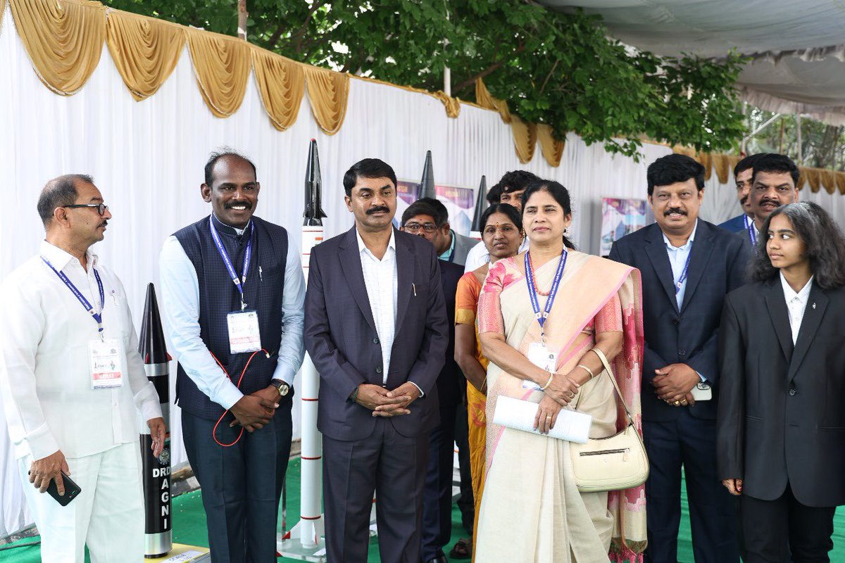 Privileged to share the stage with Dr.G. Sateesh Reddy, Scientific Adviser to Raksha Mantri (the Minister of Defence) during #INSPIRE #Hyderabad 2024 organised by Kalam's Institute of Youth Excellence (KIYE) to ignite youth towards Nation Building.