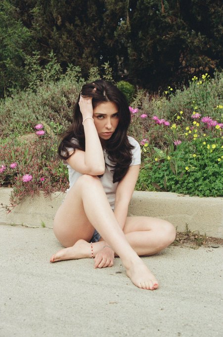 i wish i was your girl https://t.co/UxhXb96qVO