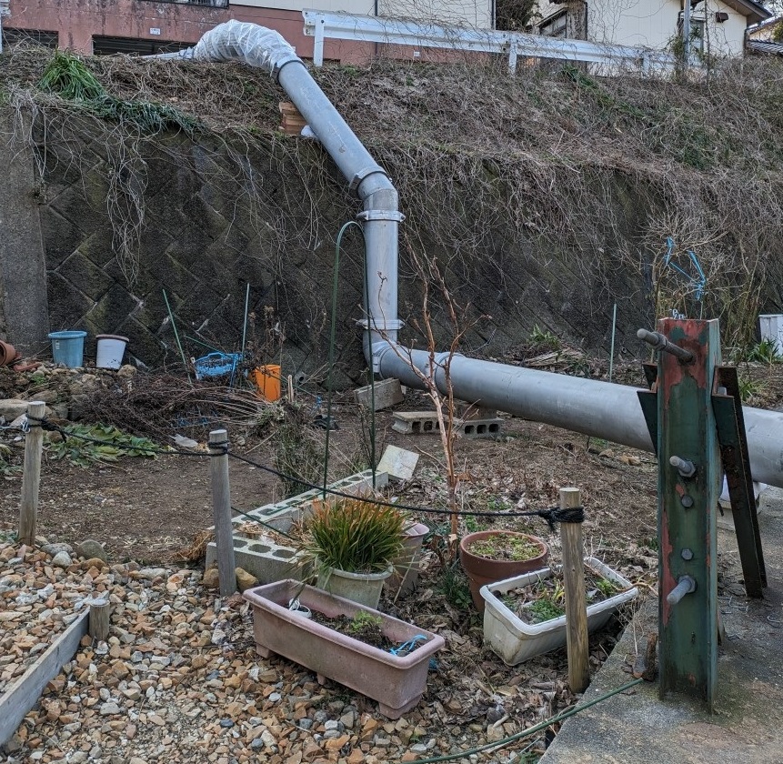 #能登半島地震 では全国の水道事業体が応援活動を行っています。
#東京都水道局 は #輪島市 において応急復旧活動を行っています。
迅速に水をお届けするため、状況によっては地上に仮設配管を設置し、一日も早い復旧に向けた活動を行っています。
#日本水道協会 #JWWA調査課 #救援本部 #復旧 #水道