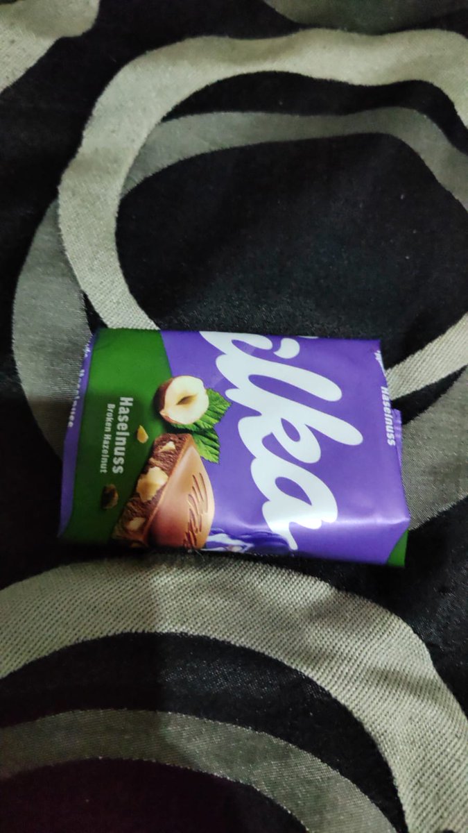 imnotrippy's tweet photo. Amo tanto a mi suegra rajado, me guardo un pedacito de chocolate porque sabe que me gusta 😭🥹❤️‍🩹 https://t.co/cEDIqYcJVM