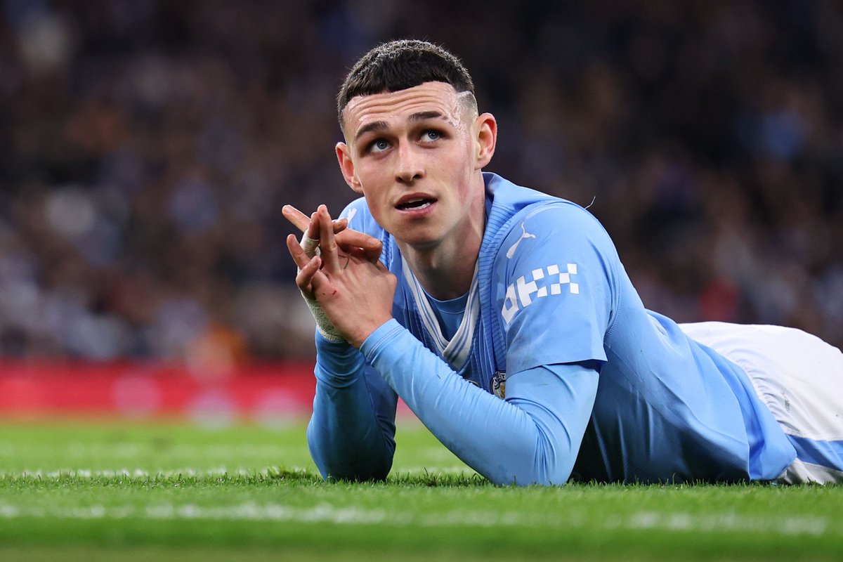 Man City's Phil #Foden  confesses he enjoys playing in the middle after scoring a hat-trick against #AstonVilla.

#ManchesterCity #FOOTBALLER #footballfans