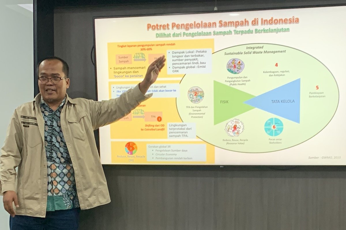 Ravi de travailler avec @Kementerianlhk et @TKN_PSL pour soutenir les préparatifs du #CIN4 en Indonésie, en réunissant les intervenants pour explorer des façons de rendre le #plasticpackaging plus durable, #réutilisable et #recyclable – un aspect clé d’une #économiecirculaire.