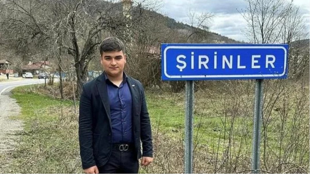 Bartın'daki Şirinler köyünde, 20 yaşındaki Mustafa Doğan muhtar seçildi.
