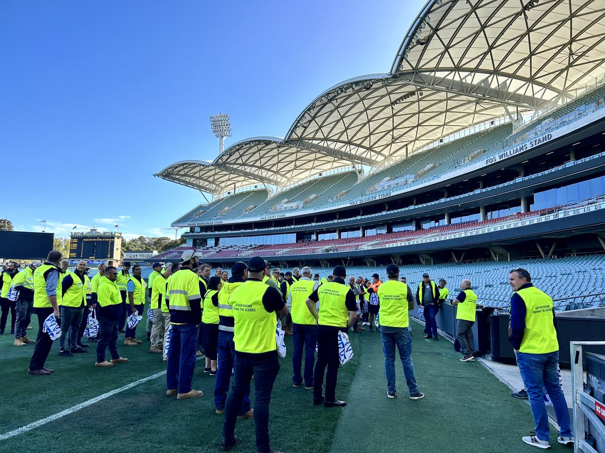 Earlier today, I was delighted to attend SANFL’s Gather Round behind the scenes | Turf Talk promotion event this morning at the iconic Adelaide Oval.

Always a delight to listen to Damian and Darryl and was great to see some familiar Sports Turf faces in attendance. 😃👌