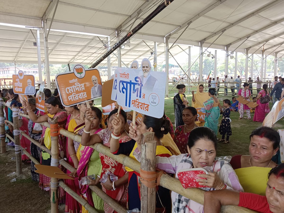 BJYMinWB's tweet photo. If we truly seek an end to violence against women and exploitation of the poor, then it's time to bid farewell to Trinamool. Let's usher in the Gerua storm in Bengal. That's why we're casting our vote for Modi Ji. #ModiMoyPoschimbongo https://t.co/Vfg1bY2Nwm