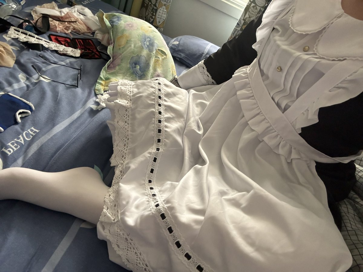 直男拍照法没救了
#伪娘 #女装 #CD #男娘