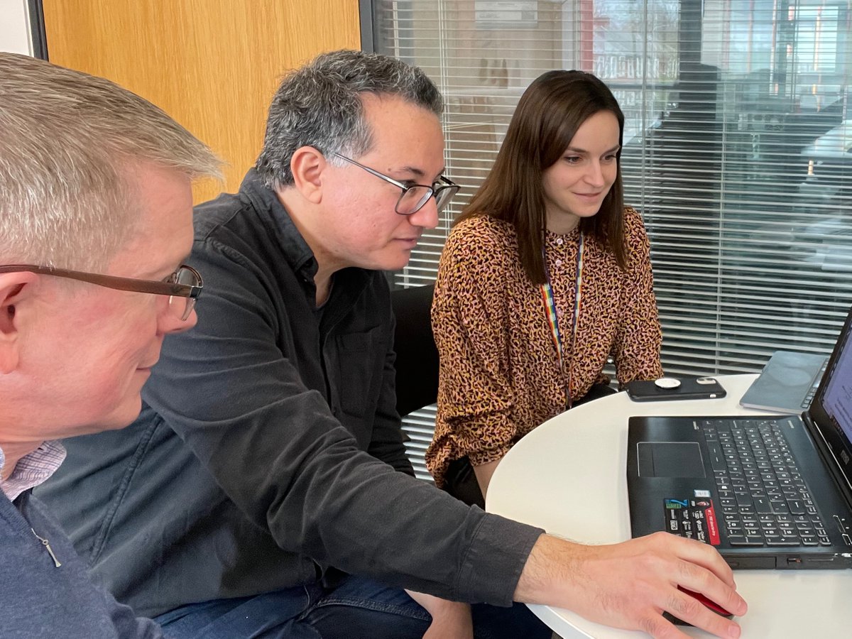 so nice to have @ChantalTax & Erick Canales Rodriguez back in @CUBRICcardiff to work on...... ...well you'll just have to wait for the paper! #Connectom #Microstructure #HardSums