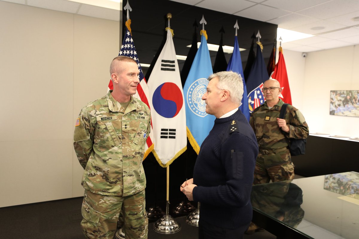 French Vice Adm. Christophe Lucas, Deputy Director General, International Relations and Strategy, visited UNC Mar 21. His visit included a meeting with UNC Chief of Staff, Maj. Gen. John Weidner, to discuss France’s continued support to UNC and stability on the Korean peninsula.