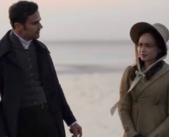tipsmom3's tweet photo. Things only get more adorable from there! Everyone goes on a beach walk, & Sid feels he can trust Char enuf 2 request a favor. Nothing titillating—he just needs some help w/ Geo. *Sidlotte flirting intensifies*🥰#Episode3Rewatch #SanditonSeason1 #SidlotteForever #SidlotteInLove https://t.co/DeJnYi9kVC