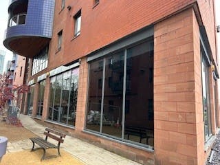 16realestate's tweet photo. Now Available: Retail / Leisure Opportunity in the heart of Castlefield. Lease of 1,500 sq ft self contained unit. Get in touch for more details:-

scott@sixteenrealestate.com
bronte@sixteenrealestate.com

...  https://t.co/Mnt8y2RIgT https://t.co/ZSZ4bGjaOf