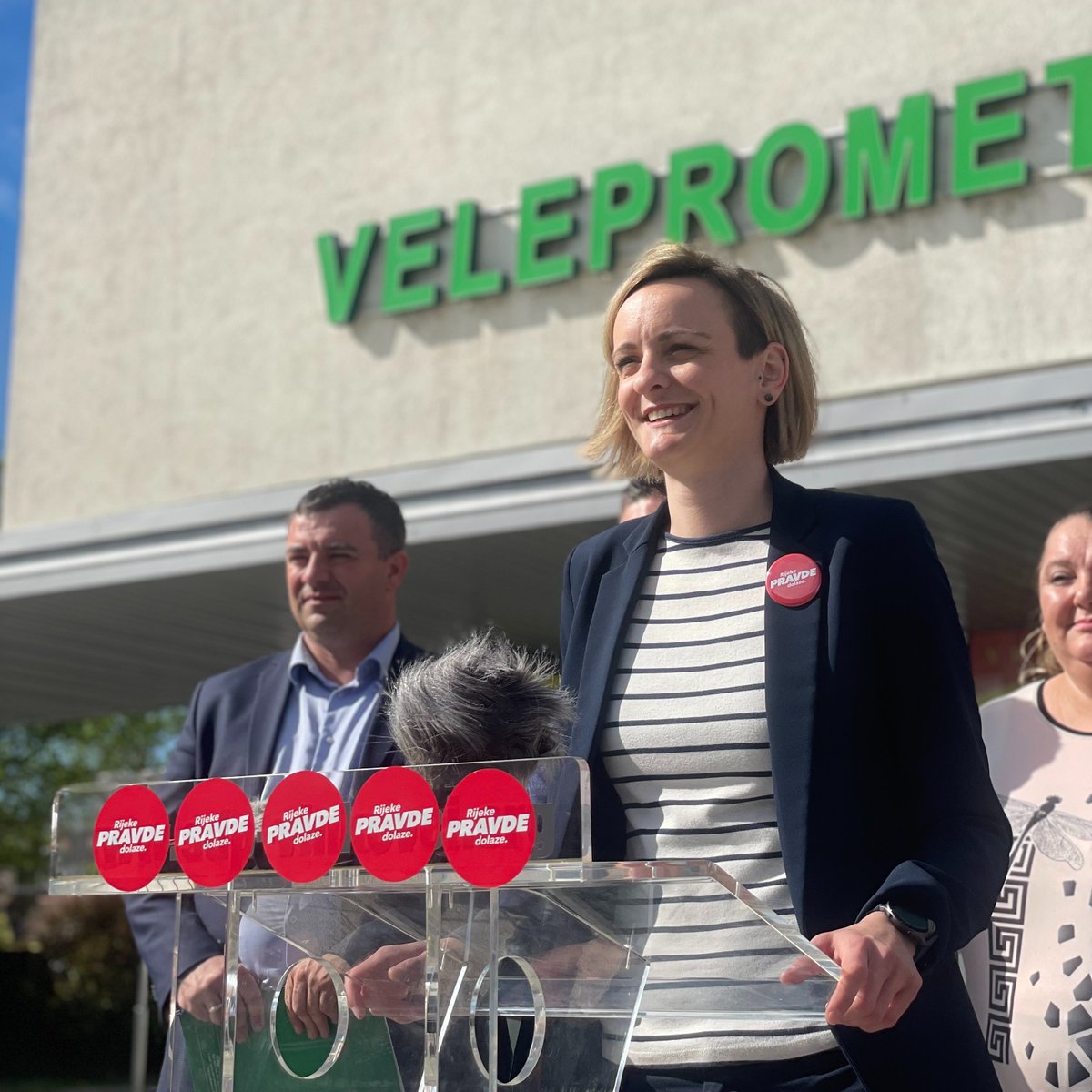 U Vukovaru smo predstavili listu za V. izbornu jedinicu.

Predstavili smo ključne ljude i politike koje će osigurati da Slavonci i Slavonke bolje žive, da imaju poštene plaće za pošten rad, da se mladi vraćaju u ovaj kraj umjesto da ga napuštaju. 

Rijeke pravde dolaze!✊