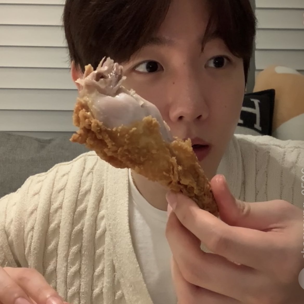 hundred_Hyun_L tweet picture