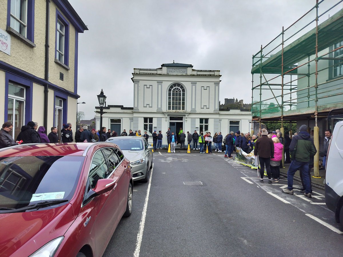 gearoidmurphy_'s tweet photo. In Cashel this morning at hearing for Sean Meehan who is refusing to destroy his own home. His "crime" is living in a modular home without planning permission while being Irish. https://t.co/zpvgSKYLZi