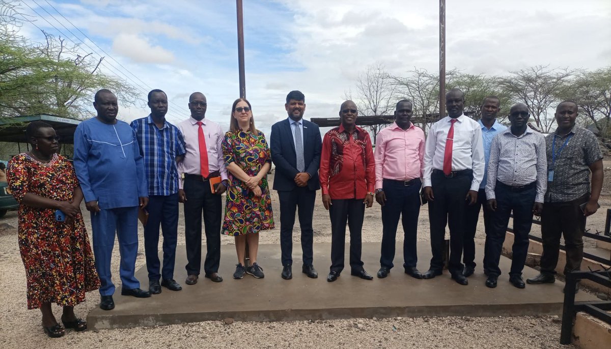 Honoured to meet H. E. Hon. Jeremiah E. L. Napotikan, Governor of @TurkanaCountyKE together with Officials of the County Government. Discussed on our collective partnerships & commitment supporting socioeconomic inclusion of refugees & host communities. #Kakuma #Kalobeyei #KISEDP