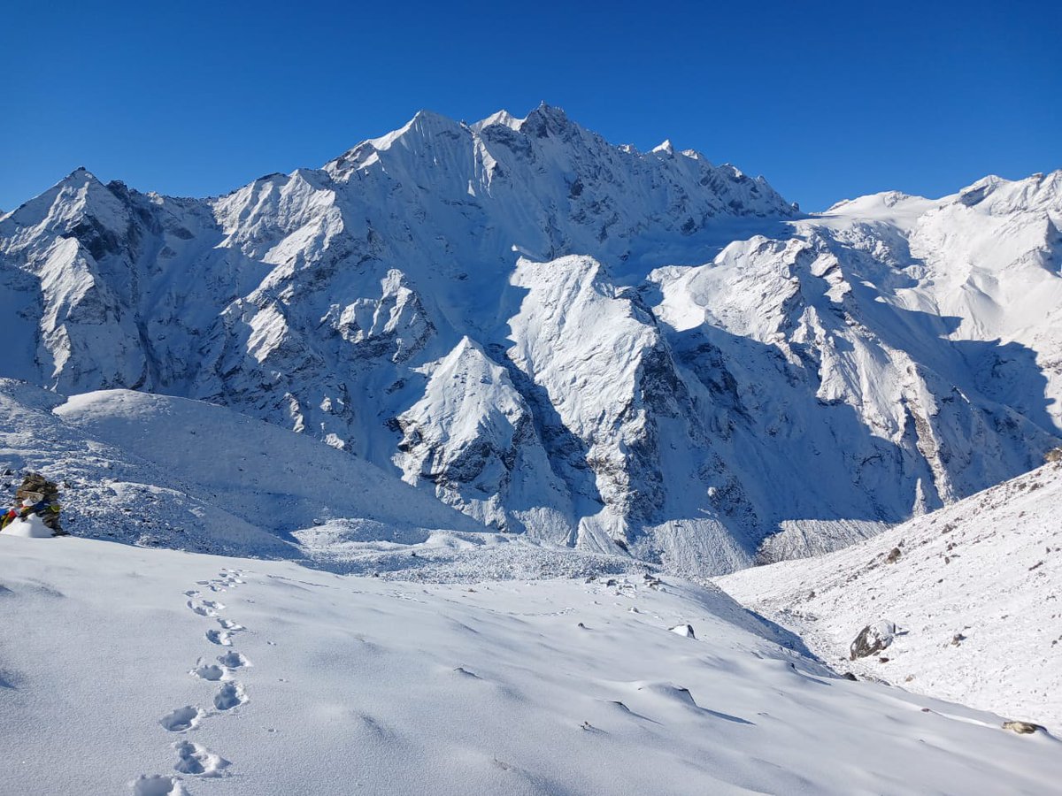 The Langtang valley trek is softs and moderate adventure within a week’s time frame. On this trek you can enjoy various interesting mountain  views of snow-capped peaks, green hills, and a valley. #langtang #langtangvalley #nepal whitehilladventure.com/trip/langtang-…