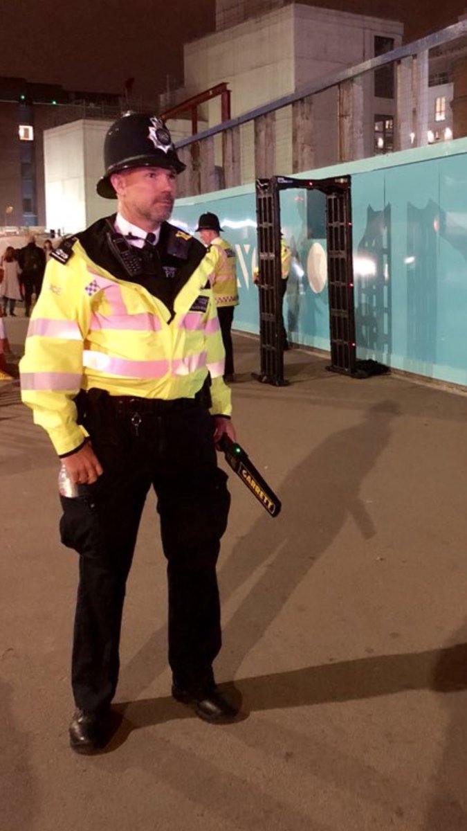 UndCoverEngland's tweet photo. The end of an era, as after 17 years voluntary service as a  @MPSSpecials #policeofficer it’s time to hand in the warrant card, with mixed emotions; pride &amp; happy memories of incredible experiences, skills learnt &amp; friends made. Over &amp; out. @BBGuides #thinblueline @MPSWestminster https://t.co/RPBQCukJmg