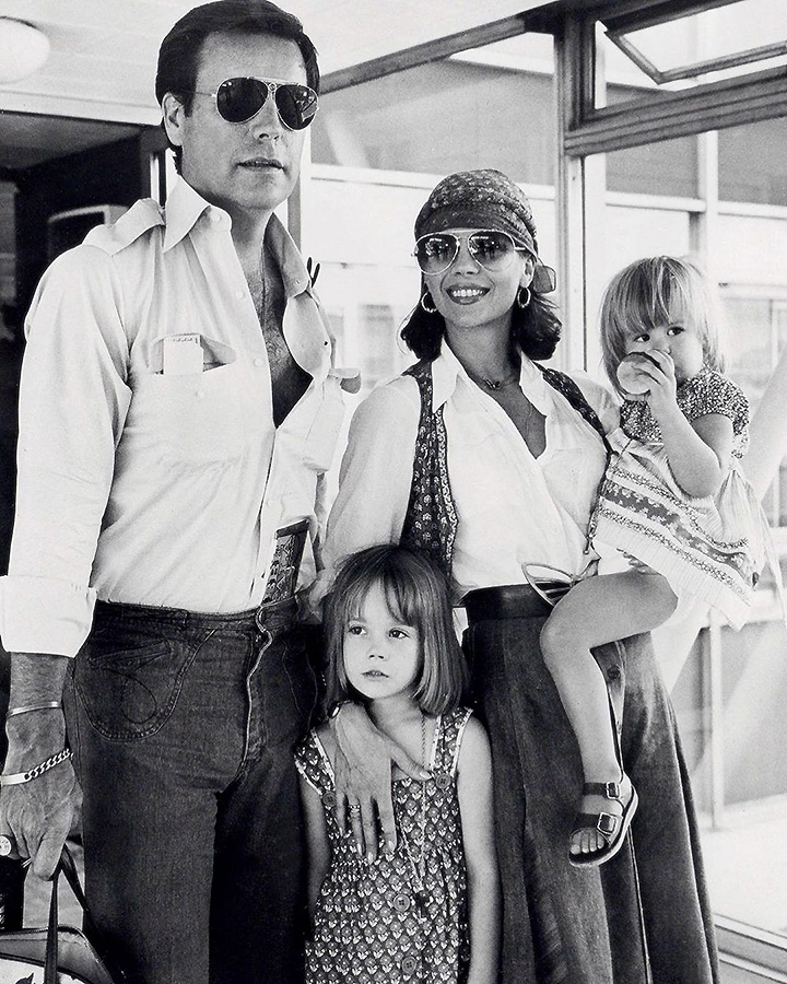 1976 #NatalieWood and #RobertWagner and children