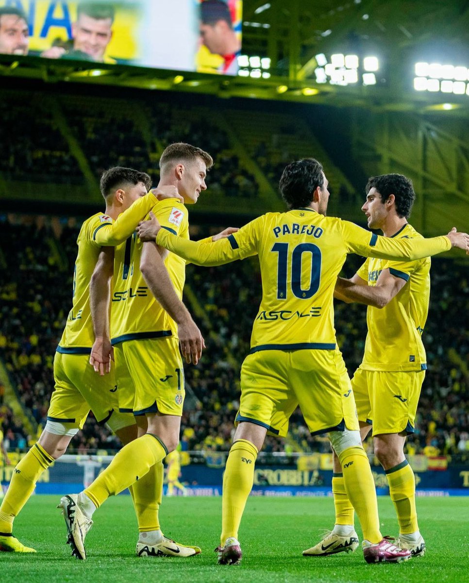 😎 BUSCAMOS JUGADORES 😎

Buscamos jugadores en las siguientes posiciones para reforzar plantilla de @VSL_SPAIN 🏆

⏰ 00:10 y 00:30 ⏰

🔎 

- DC
- MC/MCD
- DFC 

Interesados escribirnos al MD 📩 o contactar con nuestros capis <a href="/bbeerkingg/">♟️Manu Rdrgz</a> ó @xhugoreyes 

#Endavant🟡