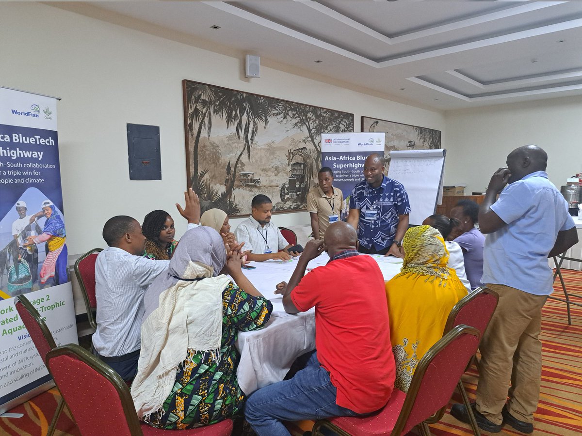 Day2 @WorldFishCenter WP3 of the Asia-Africa BlueTech Superhighway (AABS) project workshop in #Kenya. Stakeholders are mapping issues around #fish distribution systems. The results will be used to develop a theory of change to inform a systemic-wide impact assesement.