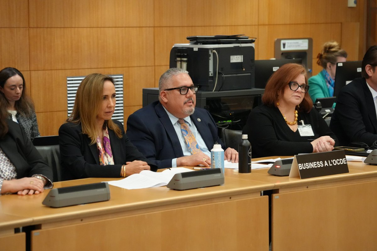 🗣️ Our Expert Group Chair @Davidmlunausa1 highlighted the need for public-private partnerships at the @OECD Working Party on Anti-Illicit Trade inauguration. 🤝 We support @OECDtrade work on e-commerce, Free Trade Zones & high risk sectors. Our work ➡️ businessatoecd.org/policy/anti-il…