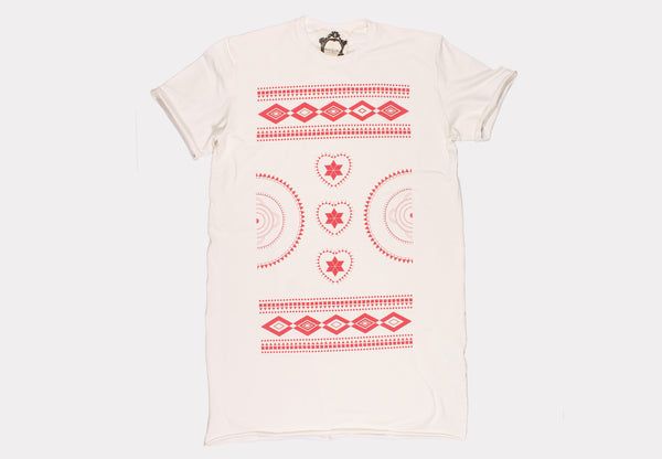 GO LONG. Our longline T-shirt is made from #OrganicCotton & #Bamboo and features a Folk art-inspired print design.

SHOP NOW: buff.ly/2yvu5yJ

#menswear #MadeInEngland #GraphicTee #mensstyle #sustainablefashion #organicliving #ecofashion #ecofriendly #festivalfashion