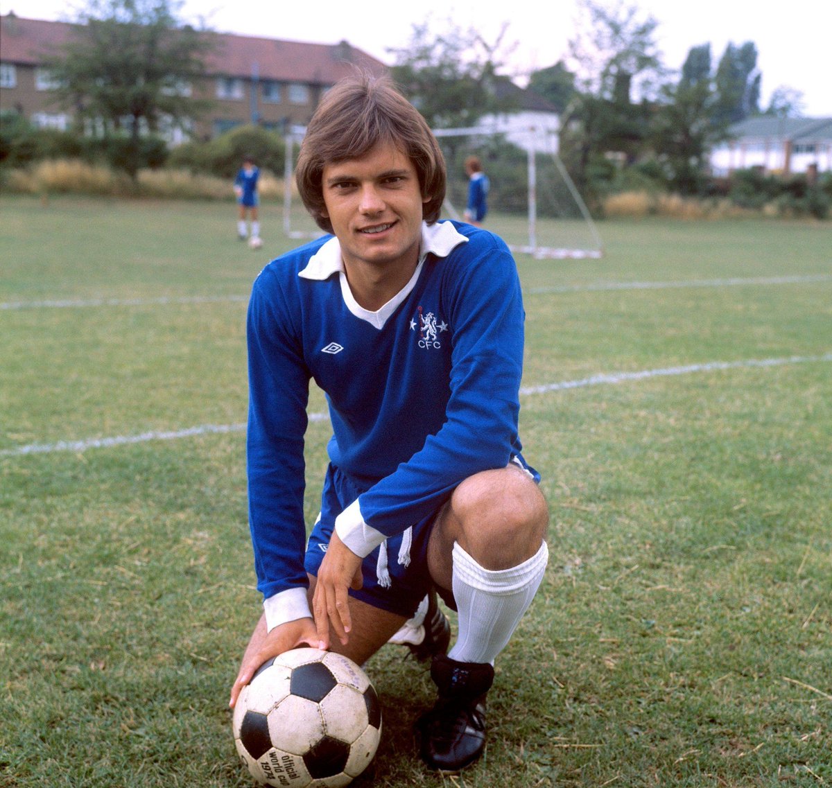 CHELSEA REWIND: 6 years ago today we sadly lost Ray Wilkins. 'They don't make them like Ray anymore' Continue to rest in peace. #Legend #KTBFFH 🙏