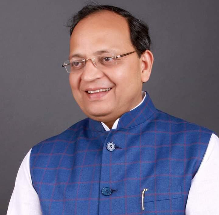 MANISH SHARMA (मोदी का परिवार) (@muneshchandsha6) on Twitter photo भारतीय जनता पार्टी के राष्ट्रीय महामंत्री श्री <a href="/ArunSinghbjp/">Arun Singh</a> जी को जन्मदिन की हार्दिक बधाई एवं शुभकामनाएं ।
प्रभु श्रीराम जी से आपके स्वस्थ, दीर्घायु एवं सुदीर्घ जीवन की कामना करता हूं। भारतीय जनता पार्टी के राष्ट्रीय महामंत्री श्री <a href="/ArunSinghbjp/">Arun Singh</a> जी को जन्मदिन की हार्दिक बधाई एवं शुभकामनाएं ।
प्रभु श्रीराम जी से आपके स्वस्थ, दीर्घायु एवं सुदीर्घ जीवन की कामना करता हूं।
