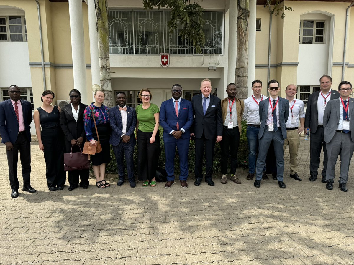 I had an interactive session with the diplomatic community in Nigeria, hosted by the Embassy of Switzerland. We discussed collaboration on #bizhumanrights & the #UNGPs in Nigeria. Many thanks to Ambassador @LukasSchifferle and his wonderful team for the warm welcome. #esg #sdgs
