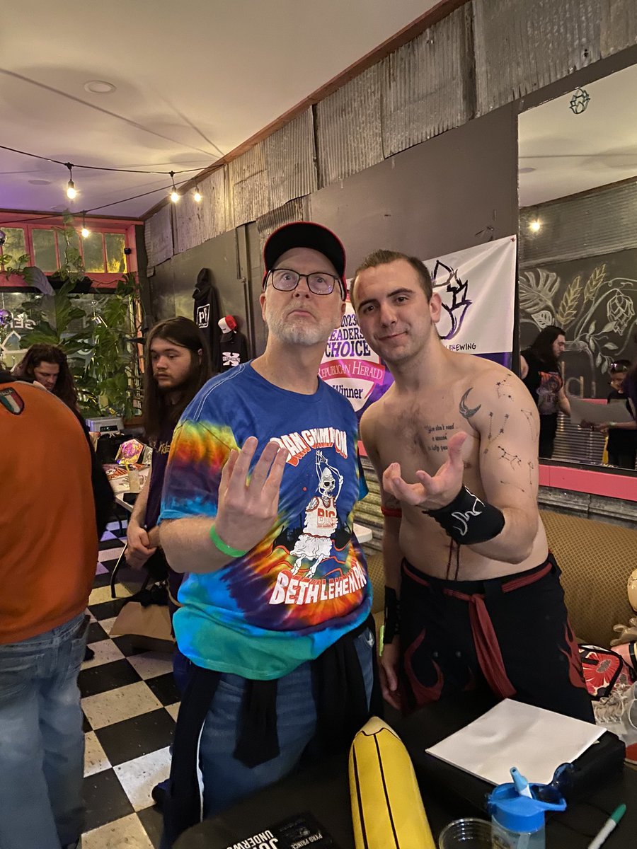 ScottRandflyers's tweet photo. Another Fightertainment in the books! Great way to kick off Mania week! #FES4TOB 
@pilgerruhbrews https://t.co/CFw2ZFYANF