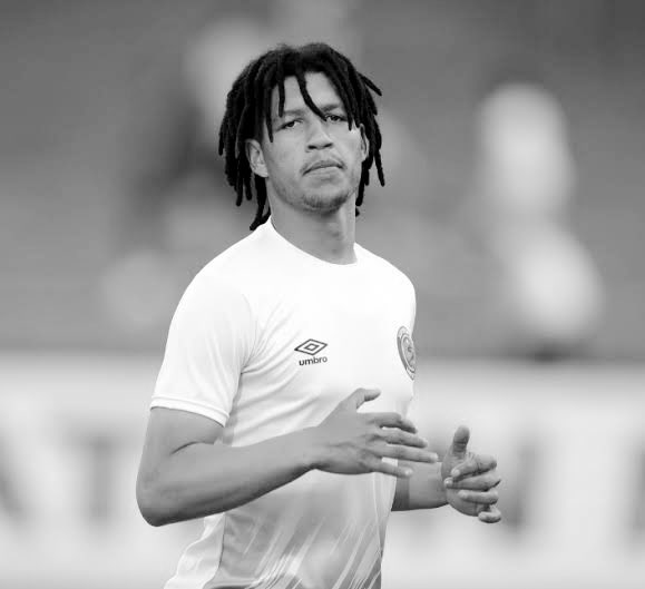SimplyCarol8's tweet photo. Absolutely shocked to hear the heartbreaking news of Luke Fleurs untimely passing 🕊️ 
The football family has lost a bright flame. May he rest in peace 🕯️ 
Heartfelt prayers, strength and condolences to the family 🙏🏾 https://t.co/OjaKMxfJPH
