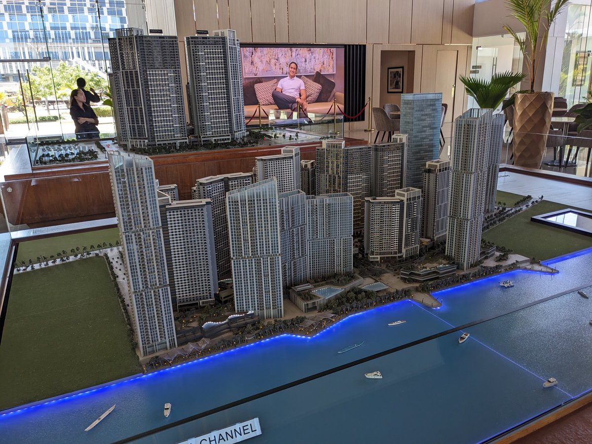 mabuhayhappily's tweet photo. Mandani Bay / Mandaue 

Studio type 6 million pesos
Next year it will be 7 million lol
What do you think about it ?

#Philippines #cebu #mandaue #condominium #MabuhayDavao #海外生活 #海外移住 https://t.co/46JDb9AHYx