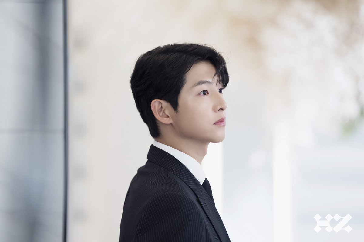 [#송중기] #POST
돌아온 빈센조 송중기
🔗 naver.me/xkIYuiyE

#SONGJOONGKI #하이지음스튜디오 #HighZiumstudio #드라마 #Drama #눈물의여왕 #QueenofTears