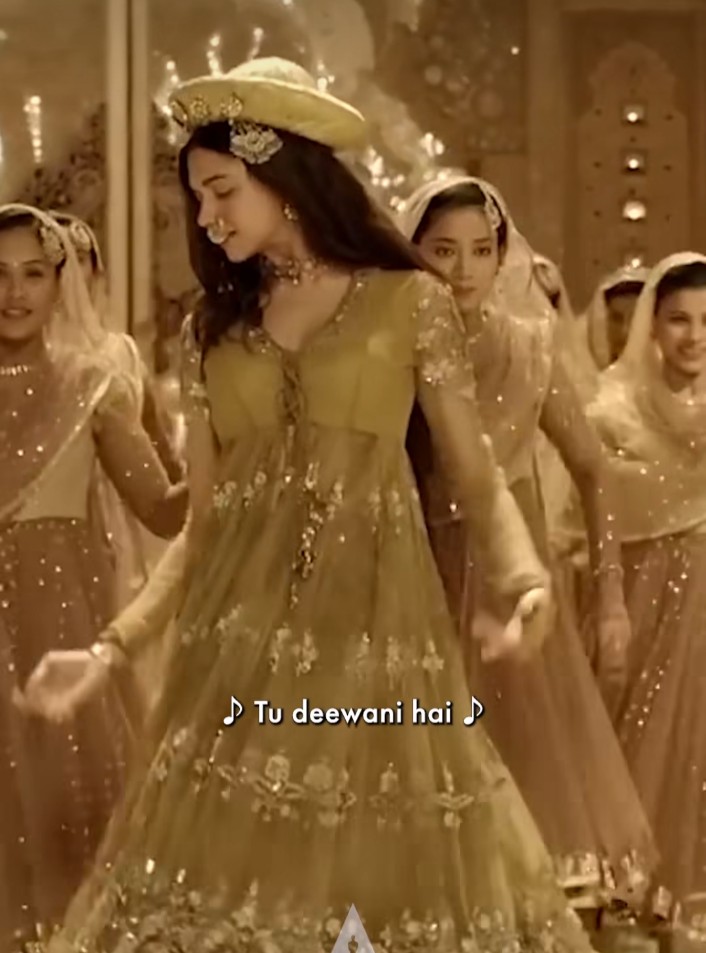 CircleBollywood's tweet photo. .@deepikapadukone's song 'Deewani Mastani' from 'Bajirao Mastani' was featured on The Academy's official Instagram page.

#DeepikaPadukone #DeewaniMastani #InstagramPage #Academy #ITCard https://t.co/D8IeFdDsNY