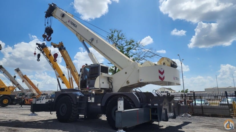 CraneNetwork's tweet image. 2014 TEREX QUADSTAR 1100, 110 TON ROUGH TERRAIN CRANE, 10,800 HOURS, 41.5'-155' MAIN BOOM, 29'-72' OFFSETTABLE BI-FOLD JIB,

cranenetwork.com/crane/rough-te…
#Terex #RoughTerrain #Construction #CraneNetwork
