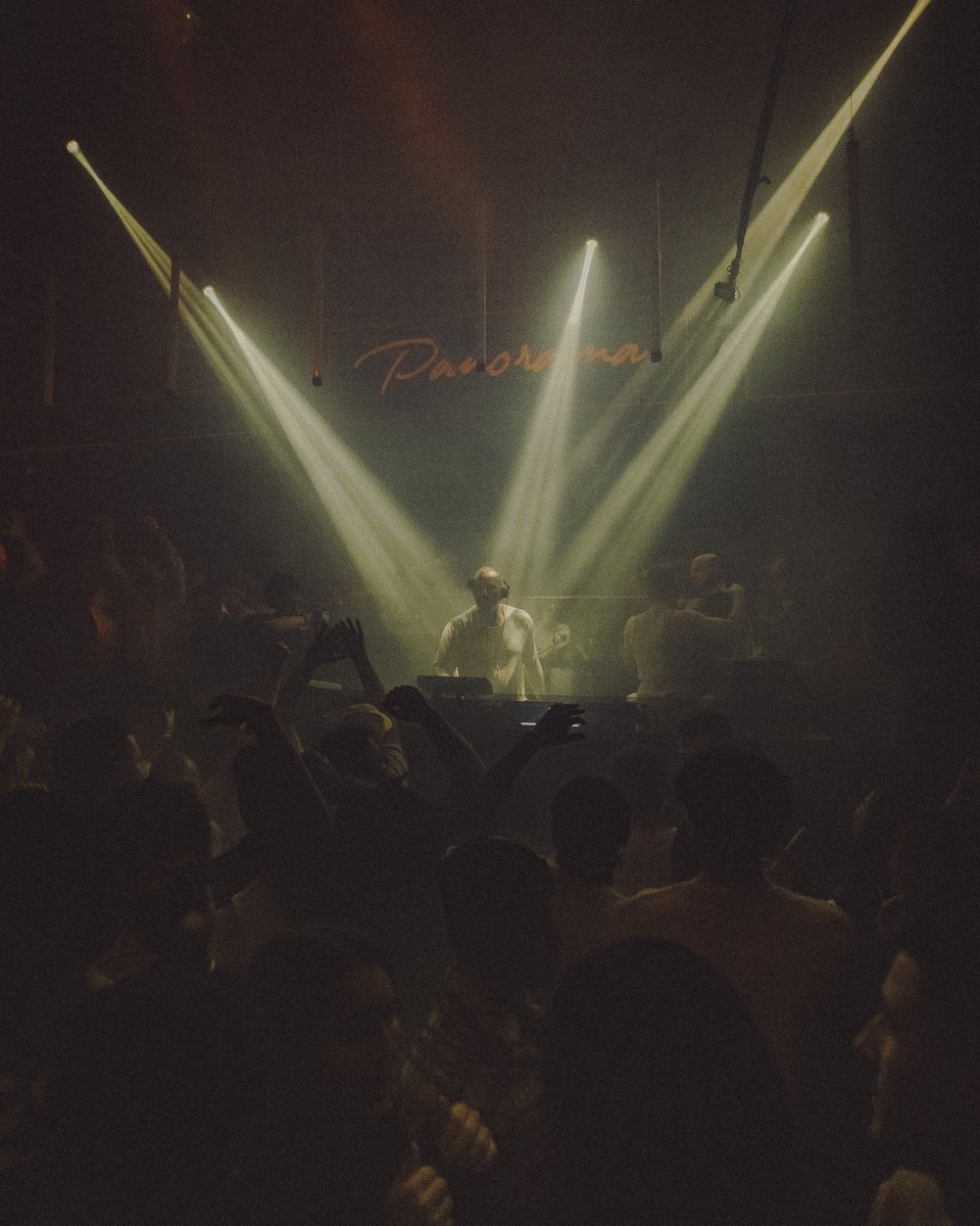 djmarkknight's tweet photo. Had a blast in Italy the other week - thank you @CircusBeatClub 🙏 https://t.co/pZvRG7m9Gq