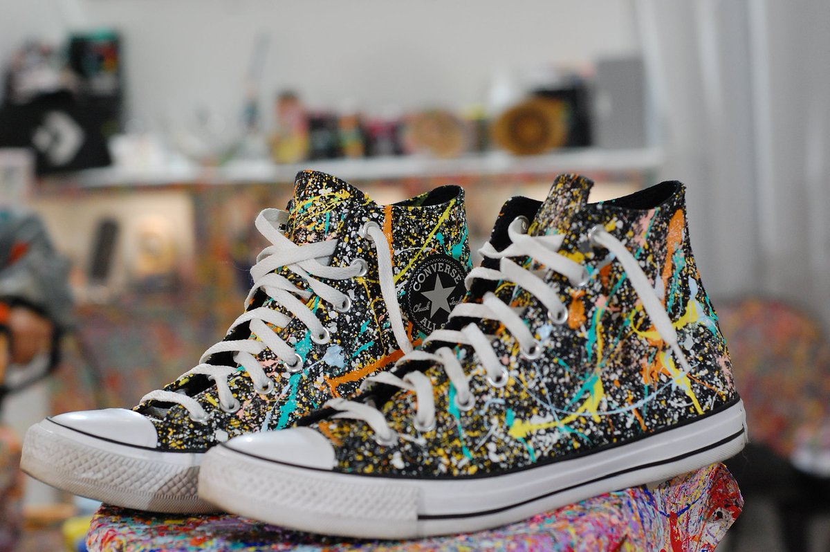 SuperbloomWorld's tweet photo. @derrikjlang you're a @SuperbloomWorld pro with the painting skills on the freshly upcycled @Converse high top sneakers!!! Can't wait to catch up again soon 👟😍🌼🎨🍣🌸
#superbloom #palmsprings #expressyourself #customconverse #createnext #upcycle #inthestudio https://t.co/J8B7nVhP2q