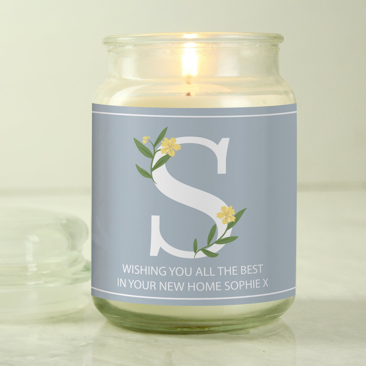 Scented with French vanilla, this large jar candle has a label that can feature any initial & your own message lilybluestore.com/products/perso…

#candles #scentedcandle #giftideas #shopindie #mhhsbd #EarlyBiz  #EarlyBiz