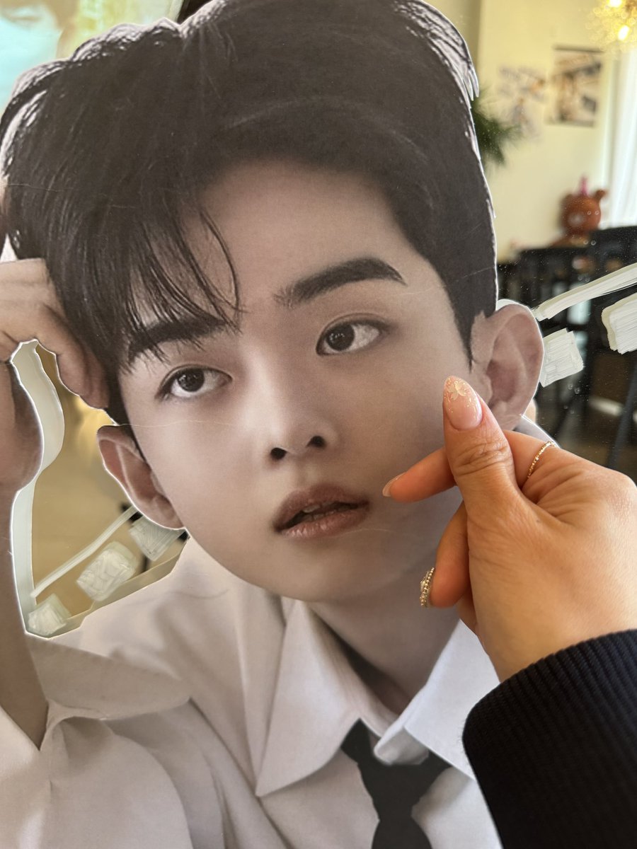 🍒숩데이🍒
대전 온 김에 다녀 온 해시태그유 생카💕
귀여운 수빈이로 가득해서 좋았음!!!
수빈이 유튜브 채널 영상도 나와서 너무 너무 좋았어요😭 우리 빈이 앞날을 응원해🍀🍒😆
빈이 사진보여주니..다들 잘생겼다고🫣
내가 다 뿌듯하다!!!!!

#RECORD_OF_26TH_SUBIN
#수빈이랑_행복을_레코딩