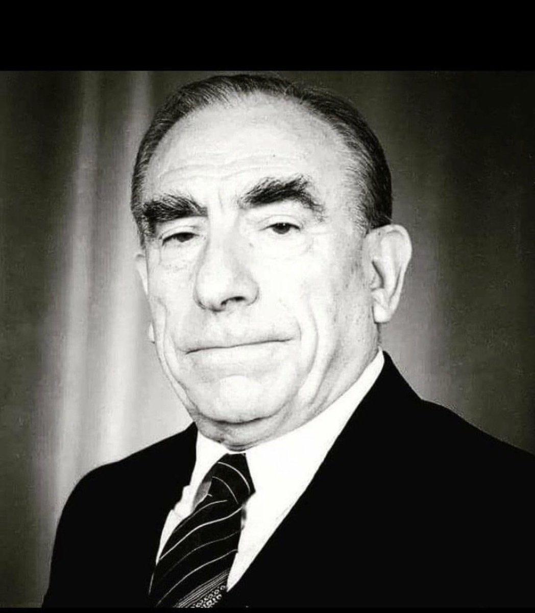 Milliyetçi Hareket Partisi'nin kurucusu, devlet ve dava adamı #AlparslanTürkeş'i vefatının 27. yıl dönümünde rahmet ve saygıyla anıyorum.