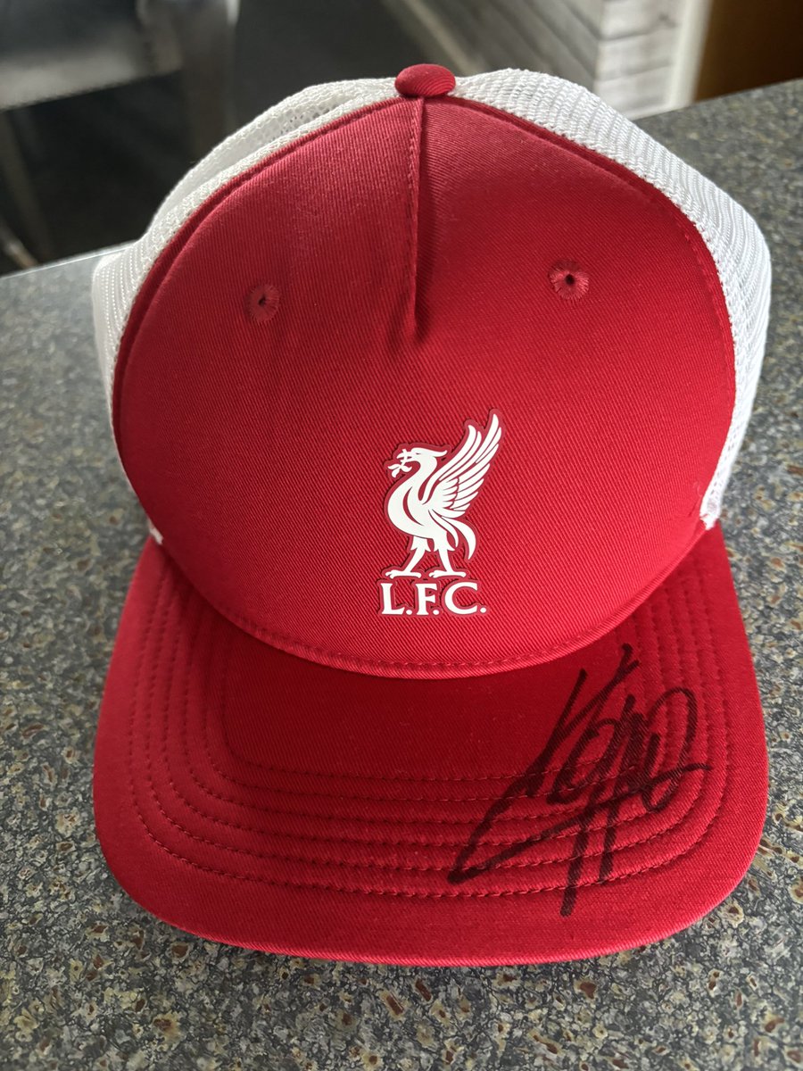 Calling all @LFC supporters. Bid for this cap signed by Jurgen Klopp and help us raise £ for @DarbyRimmerMND as part of the recent #MarchOfTheDay event in support of Stephen Darby, Marcus Stewart & the MND Community. Lets #AttackMND together. redwoodevents.co.uk/march-of-the-d…