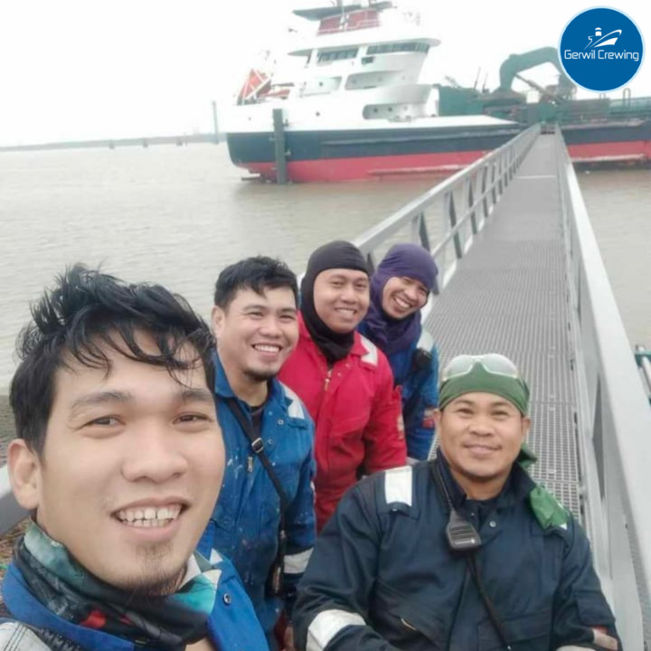 We are proud of our team working on vessel Scelveringe! Dedicated and keeping the vessel in excellent condition 💎 

📸 from crew of Scelveringhe

#shipping #gerwilcrewing #maritime #marinejobs #seajobs #YourCrewOurCare