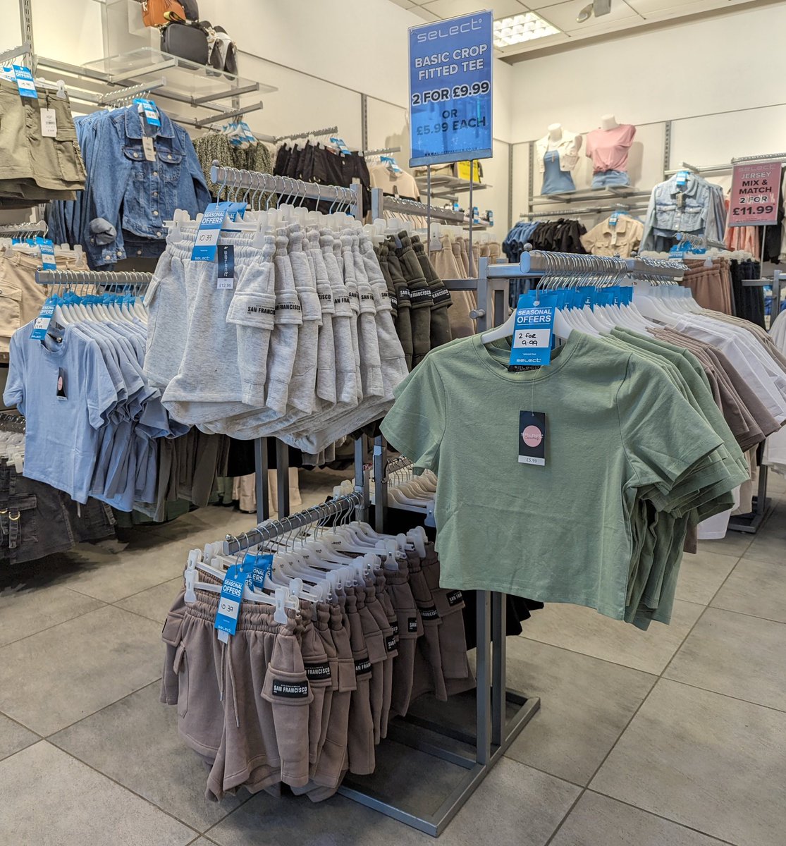 AlhambraCentre's tweet image. Neutrals, pastels and everyday basics are a must in any Spring wardrobe 🤩 Get all you need for the season ahead at @selectfashion in the Alhambra!

#SlayInSelect #SelectStyle #NewSeason #Style #InstaFashion