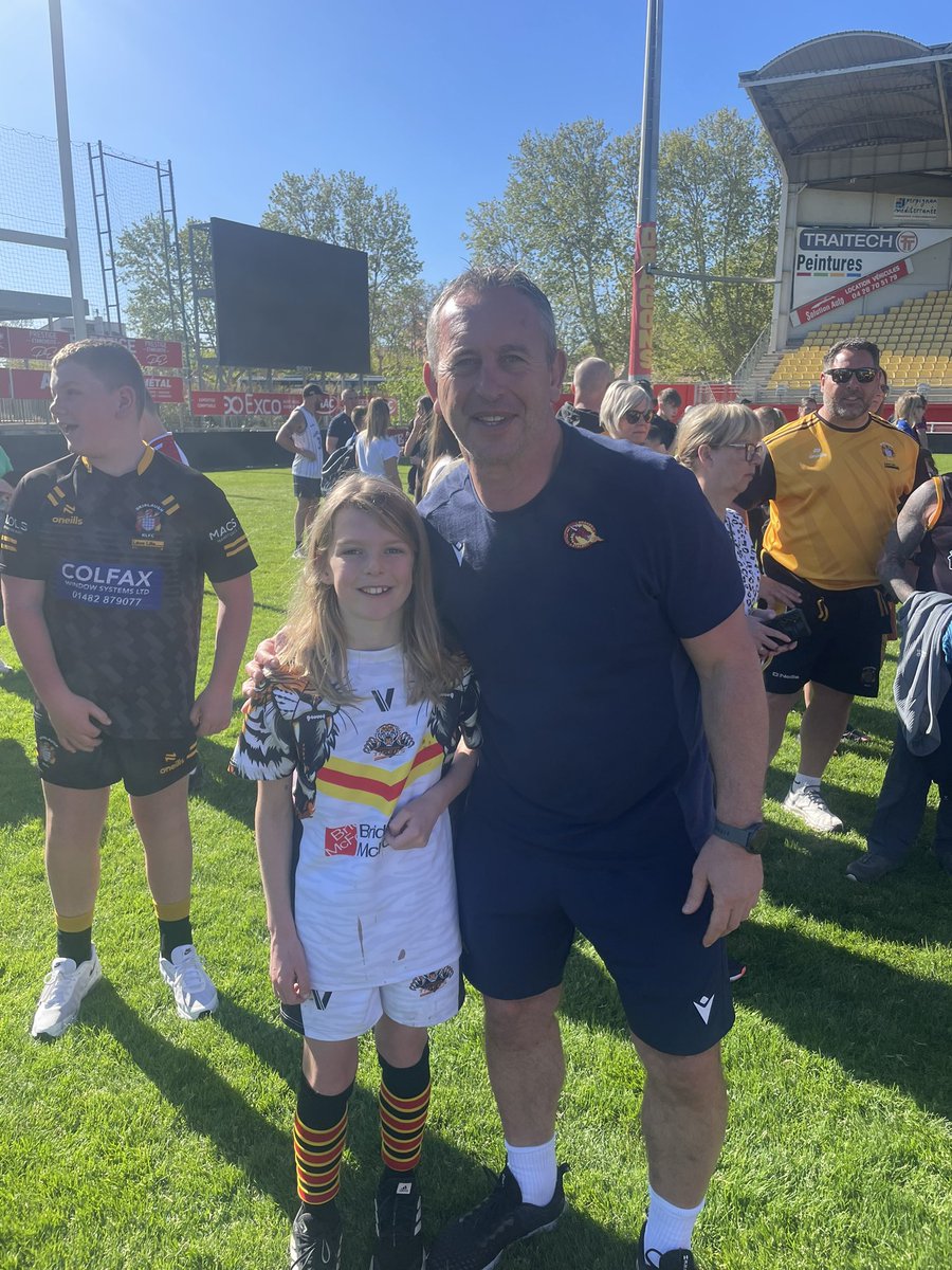 Smith44Chris's tweet photo. Superb day, @DragonsOfficiel 🐉 stadium tour followed by a 🥵 game https://t.co/TpBQosPp4d