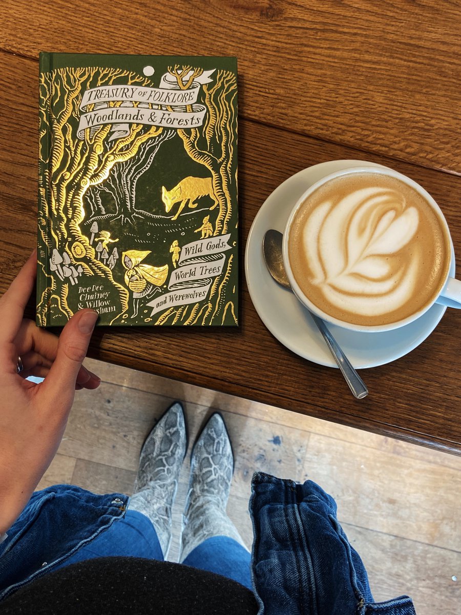 Name a better duo than a new book and a hot drink... Our choice today is a latte with the signature Book-ish coffee blend, and the stunning Treasury of Folklore 🦉 book-ish.co.uk/product/treasu…