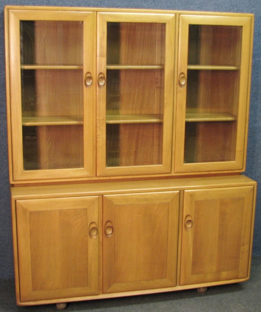 Available to buy now for £950, this excellent Ercol Windsor Solid Elm 3 Door Cabinet Over Cupboard Base In Light Finish.

ebay.co.uk/itm/3868376307…

#Ercol #ErcolWindsorDisplayCabinet #ErcolWindsor #ErcolWindsorCabinet #Elm #ErcolElm #ErcolCabinet #LightFinish #MidCenturyModern