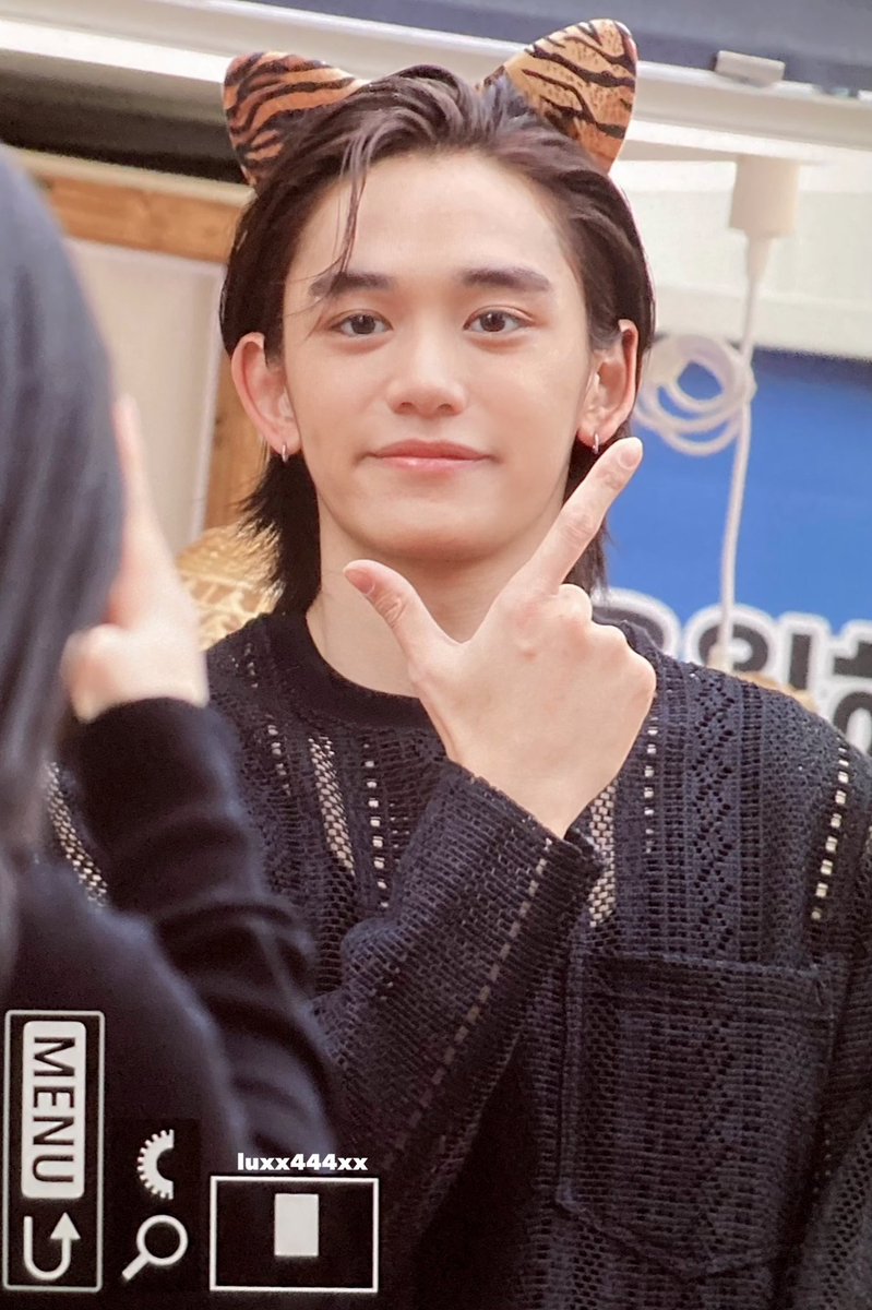 luxx444xx's tweet photo. 240404 #루카스 #LUCAS 😼😼 https://t.co/kKfe2r2ImD