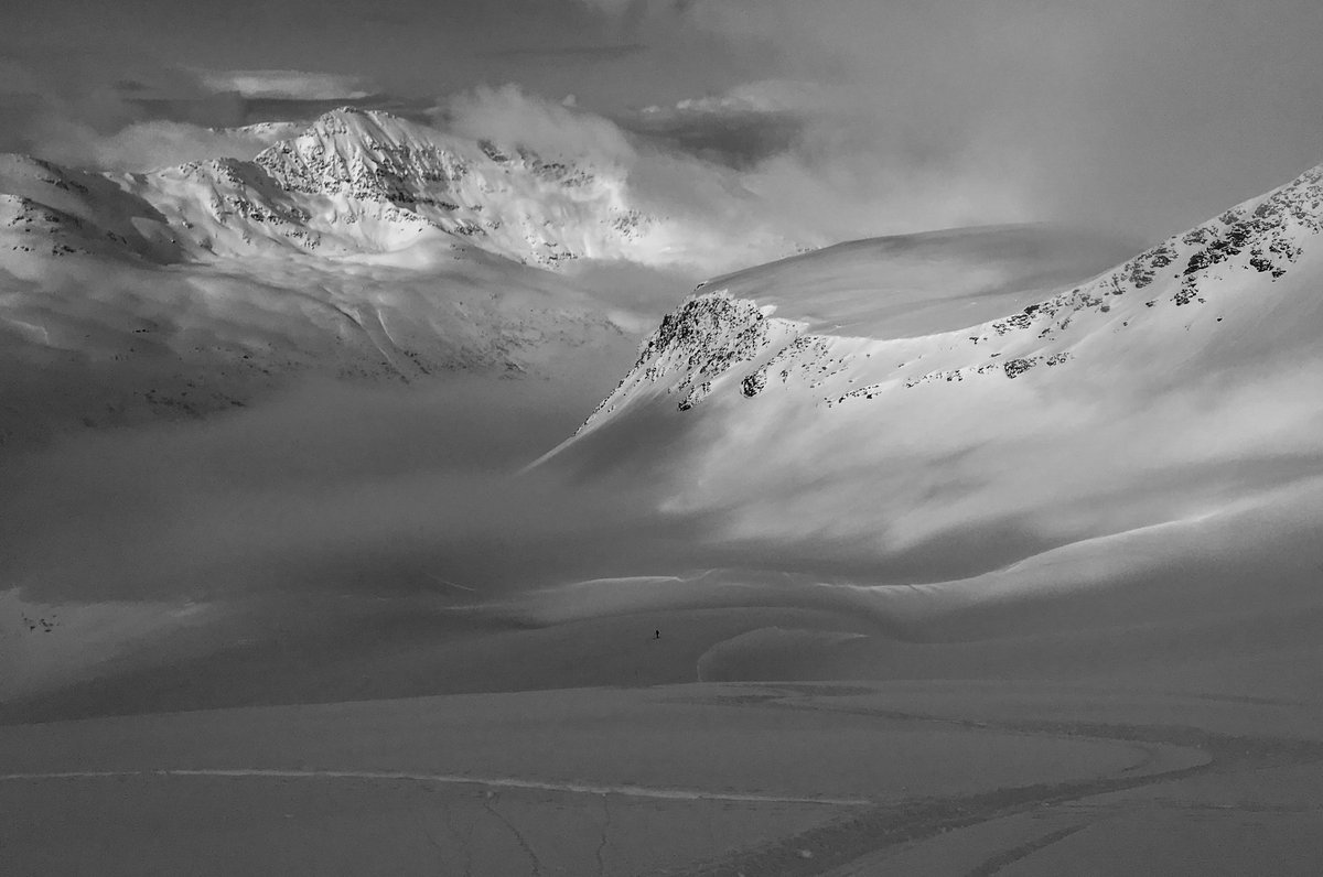 Spot the skier… On this day, 2019 - Arnøya, Arctic Norway. With @SueRowlands2 @desreid @PhilCGriffiths and @jamesthacker