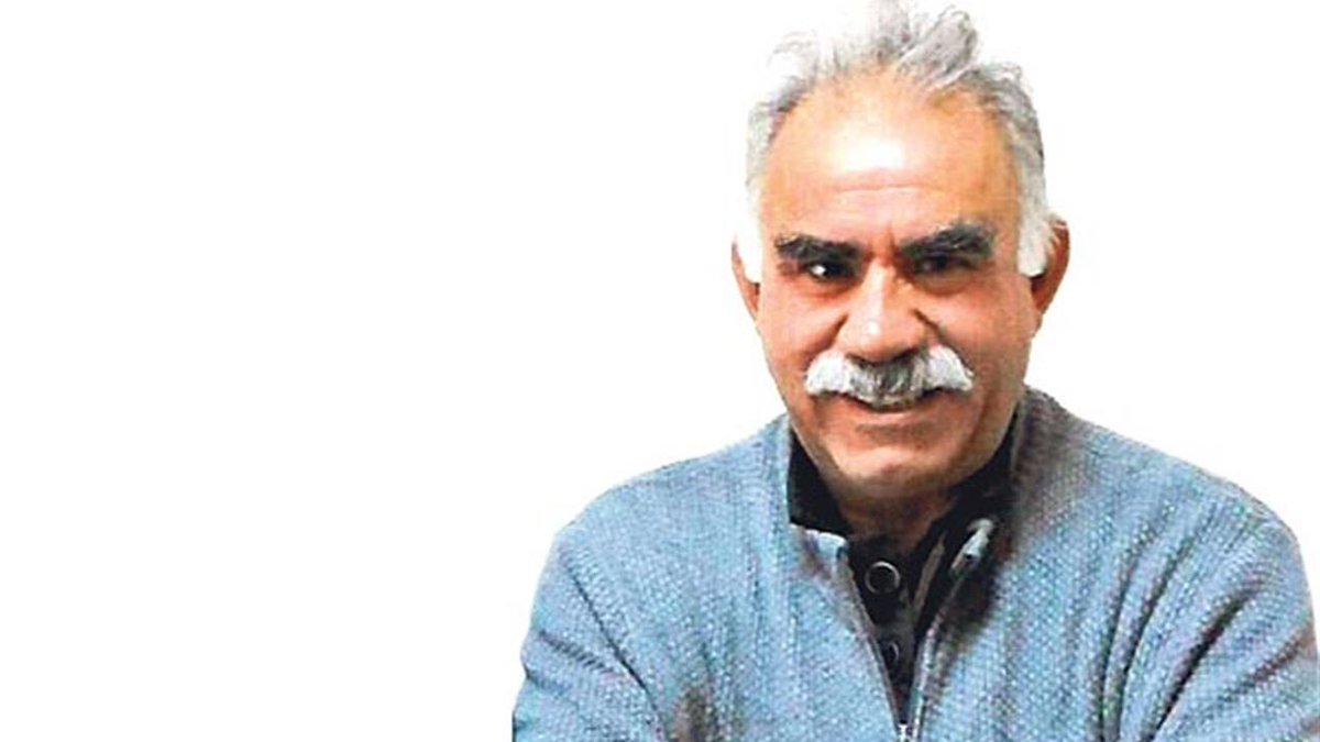 Happy birthday to #AbdullahÖcalan, the Kurdish political theorist and leader of the Kurdish freedom movement who has been isolated in solitary confinement since 1999. 
Ocalan is the architect and the symbol of  Berxwedan Jiyane (resistance is life), a phrase that mobilised and