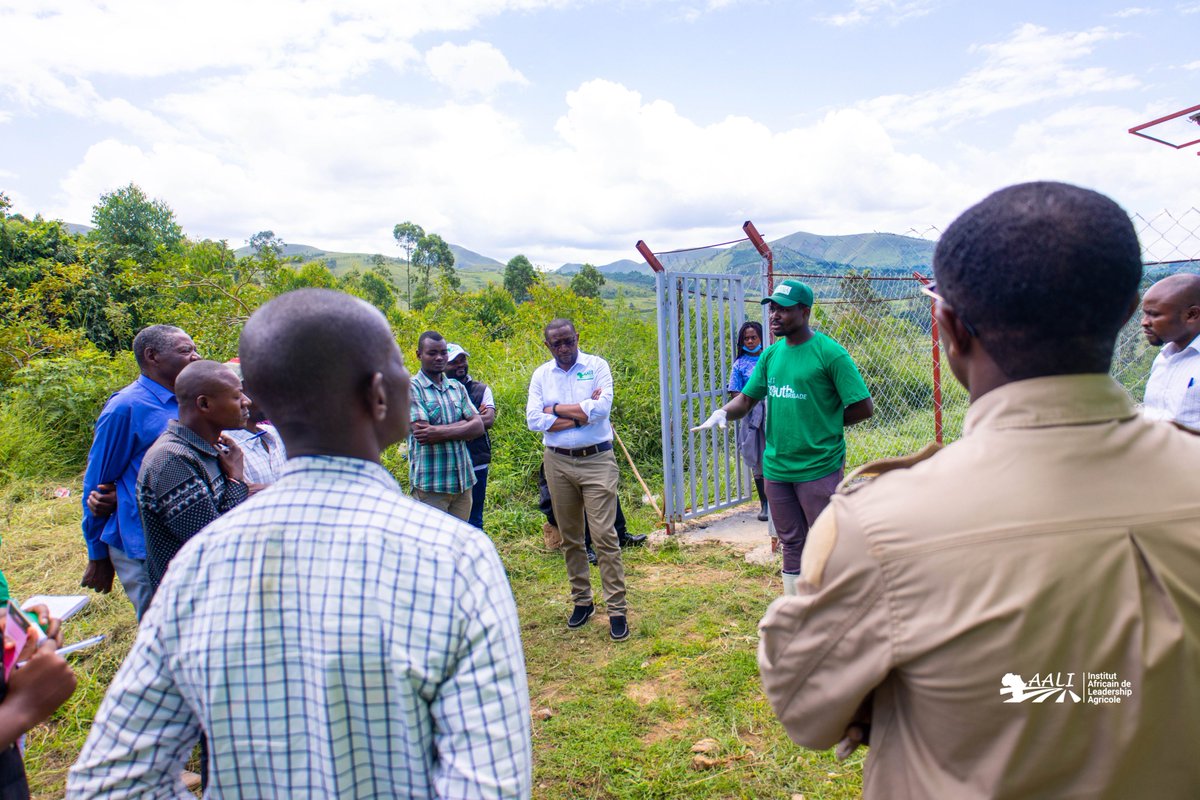 aaliofficiel's tweet photo. #DRC: @aaliofficiel presented its vision of agricultural #leadership with local authorities & community leaders in Nyangezi in order to engage them in the local sector's transformation. The Nyangezi #Agripark, a Youth Brigade-supported pilot #agribusiness model, was highlighted. https://t.co/bEdgkBZnvT