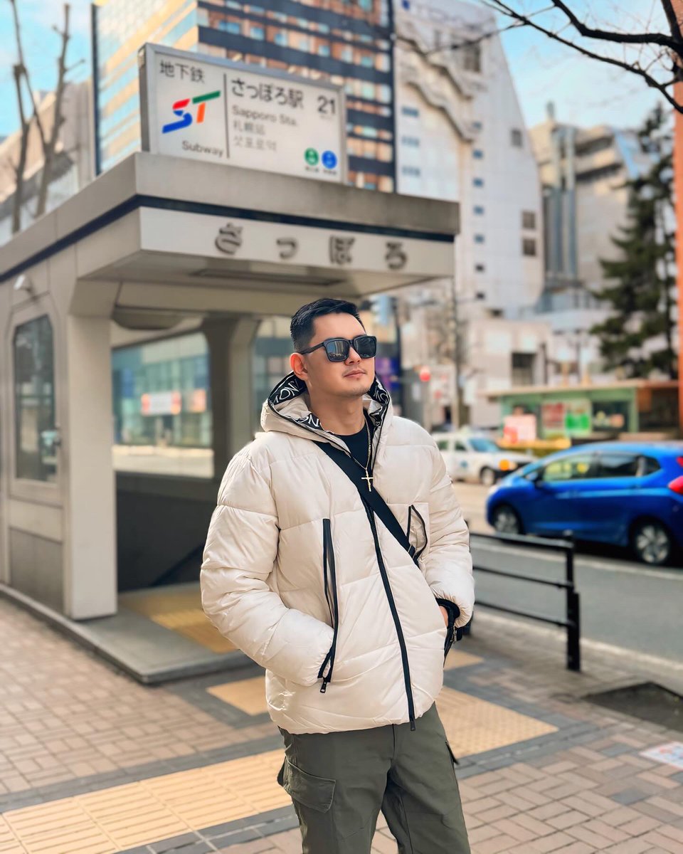 ETheExplorer's tweet photo. Traversing the Sapporo’s winter wonderland by train ❄️🚊 #EtheExplorer https://t.co/SA7U3mqA3X